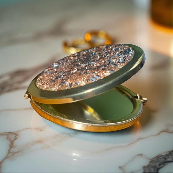 Gold and Silver Compact Mirror 💖 - Picture 1 of 1